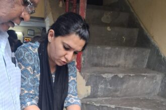 d 2 3 News Todayz अवैध वसूली मामले में प्रशासन ने की बड़ी कार्यवाही, चार जन सेवा केंद्र सील