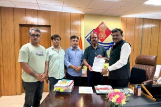 14 r News Todayz देवभूमि जल शक्ति कांट्रेक्टर वेलफेयर एसोसिएशन से जुड़े ठेकेदारों ने मुख्य सचिव से की मुलाकात