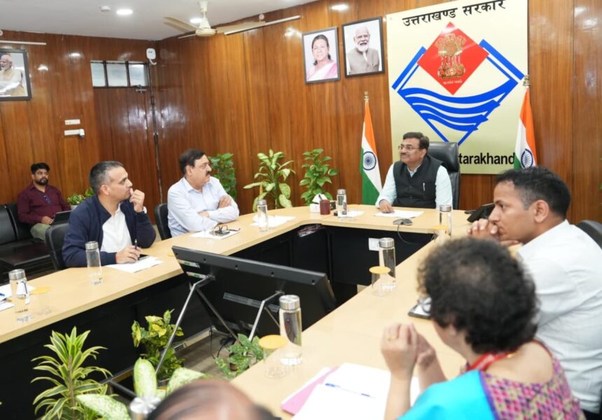22 d News Todayz पुरानी एवं बार-बार खराब हो रही 108 एम्बुलेंस वाहनों को तत्काल बदला जाएः मुख्य सचिव